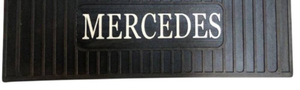 KAUÇUK MERCEDES ÇEKİCİ ARKA TOZLUK 30X70 CM
